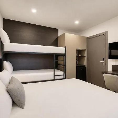 Urban 19 Residences Signature Inn